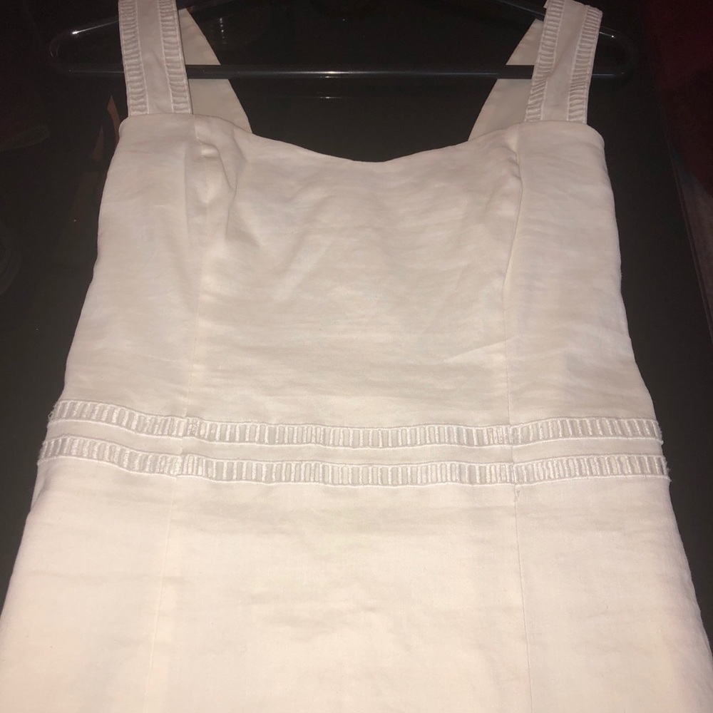 BEBE  Classy, Tight & Flattering White Mini Dress